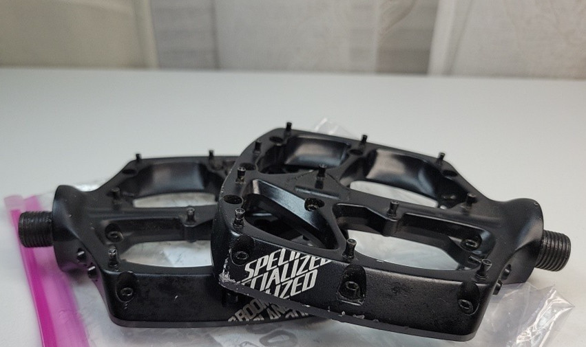Used Specialized Boomslang Black Pedals Left & Right READ!