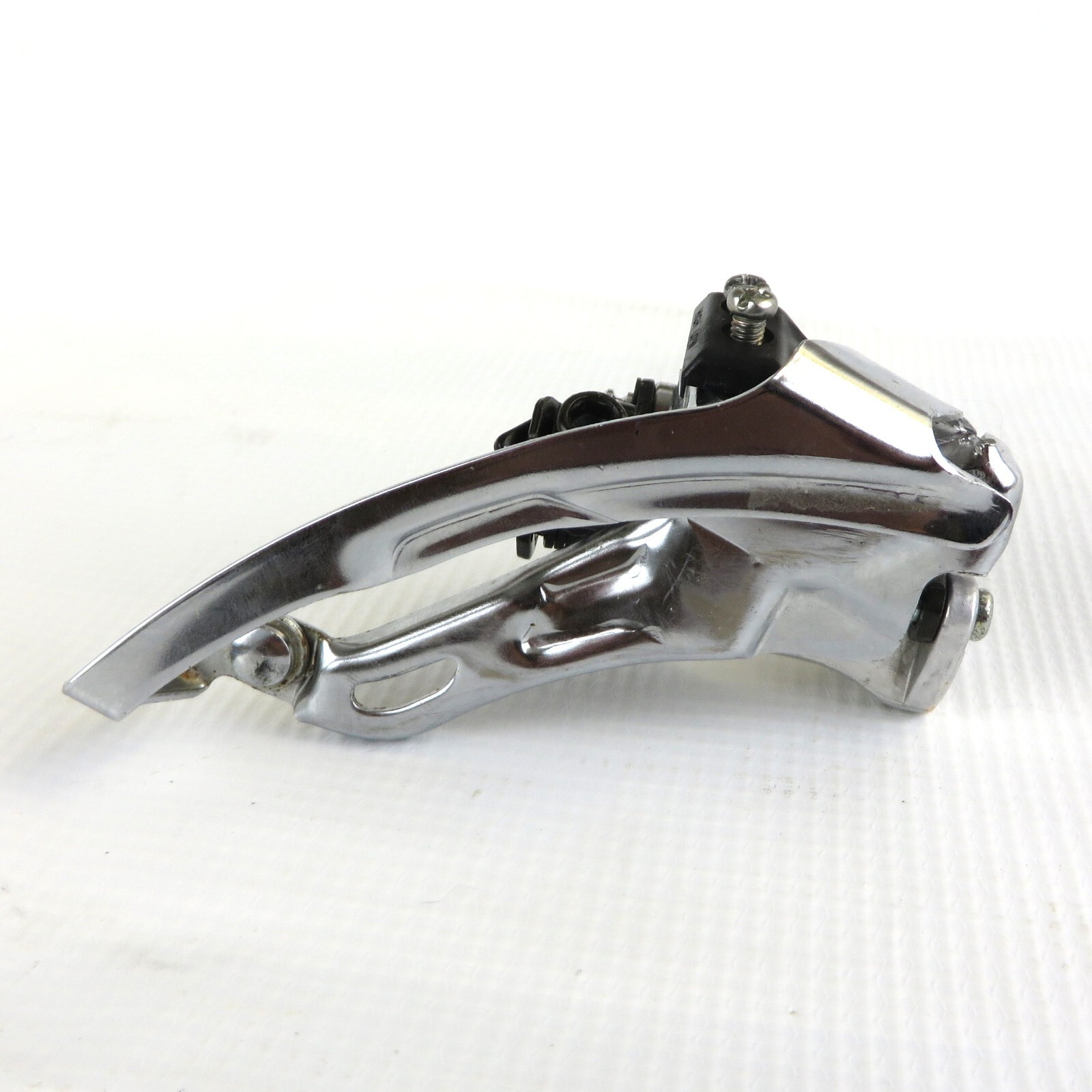 SHIMANO FRONT DERAILLEUR ALIVIO Triple FD-MC14 Bottom Pull Low Clamp 31.8mm 147g