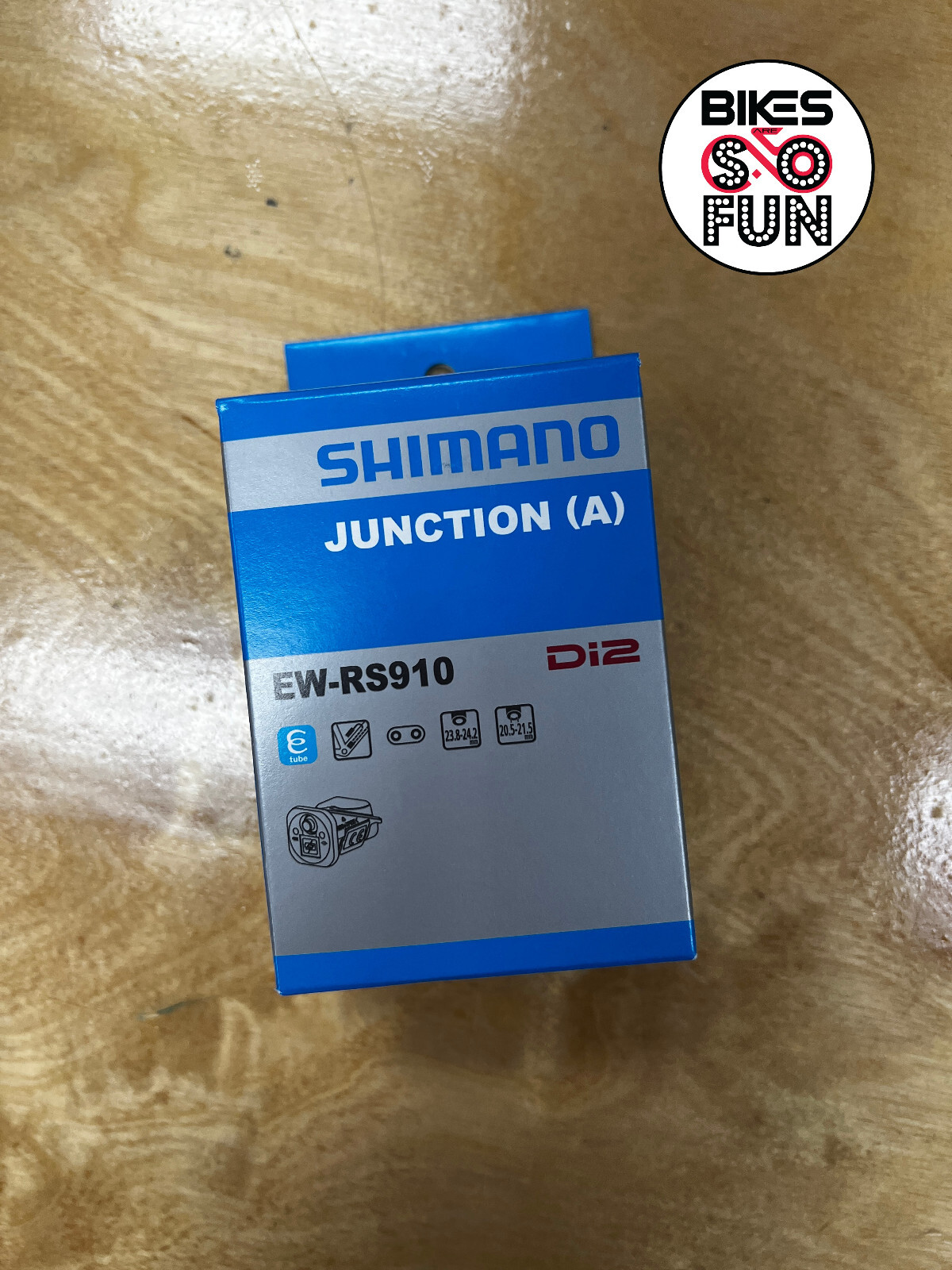 (NEW) Shimano Dura-Ace EW-RS910 E-Tube 2-Port Junction-A Built In Type