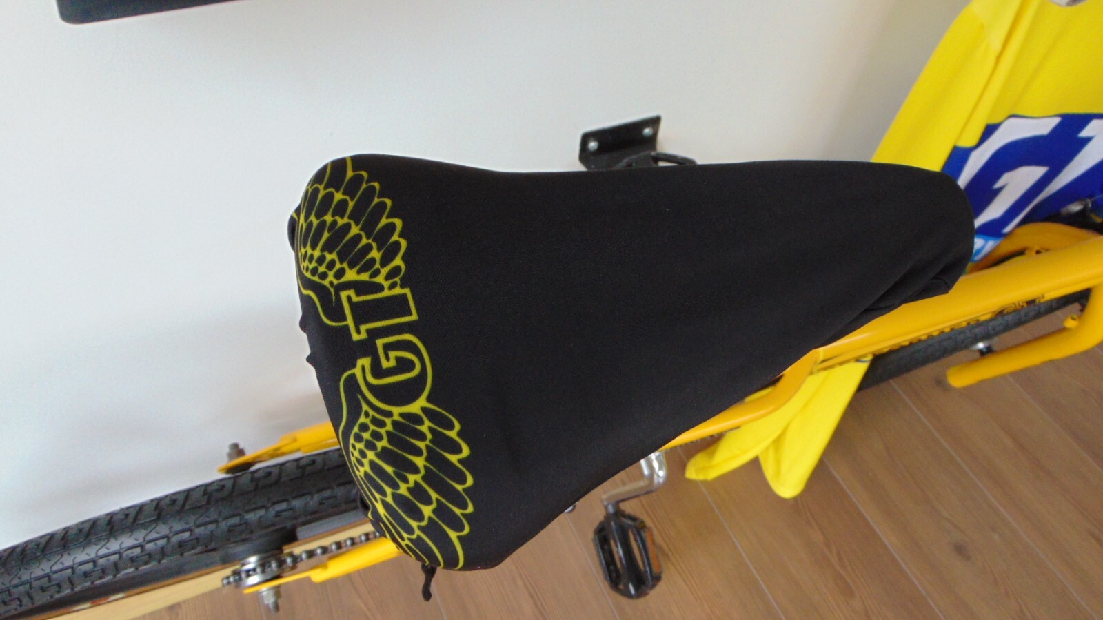BMX Bicycle Seat Cover Vintage GT wings Bike Saddle Cover Old School Wings Black
