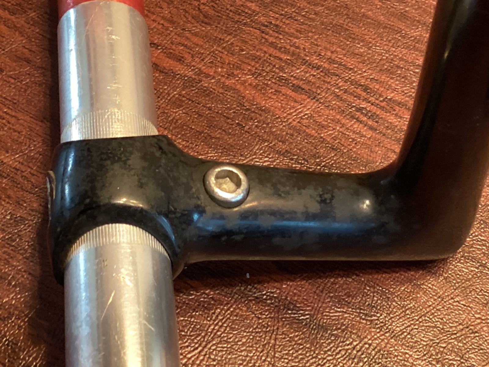 Cinelli 1R Quill Stem – 95mm 22.2mm quill PLUS 64-38 Giro bars Plus 600 Levers