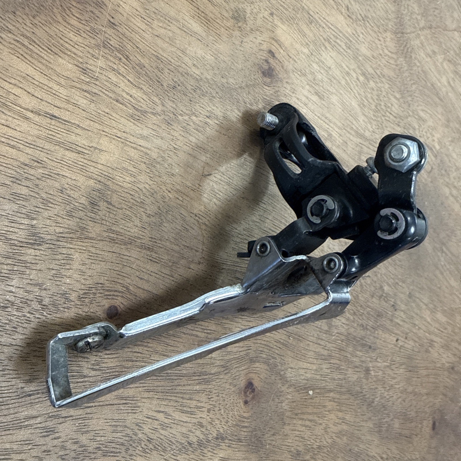 Shimano Triple Front Derailleur 28.6mm Clamp-On FD-MC10 Bottom Pull