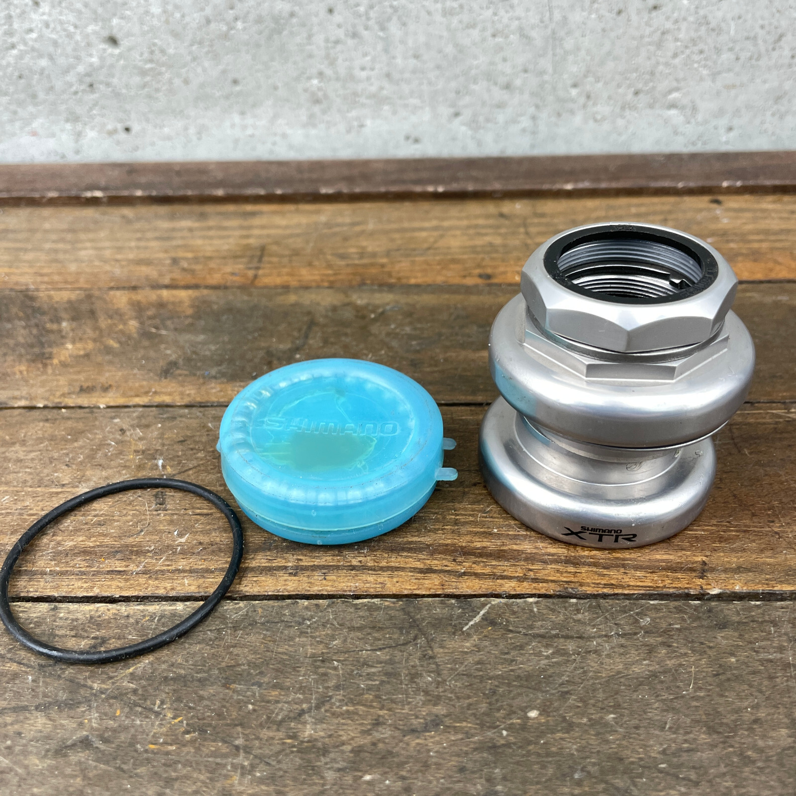 Vintage Shimano XTR M900 Headset 1 1/8 in Threaded HP-M900 1 1/8″ 90s MTB ATB