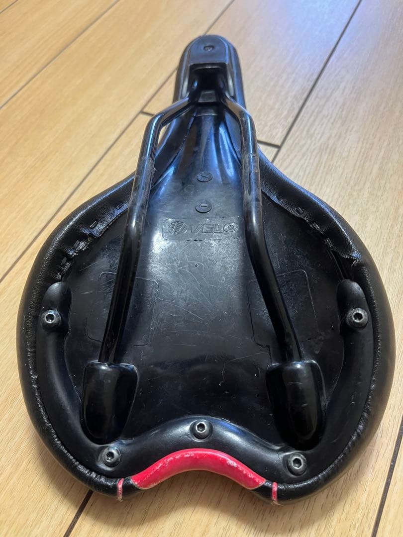 MASI Road Bike Saddle Black Red Ergonomic Used Plastic Metal