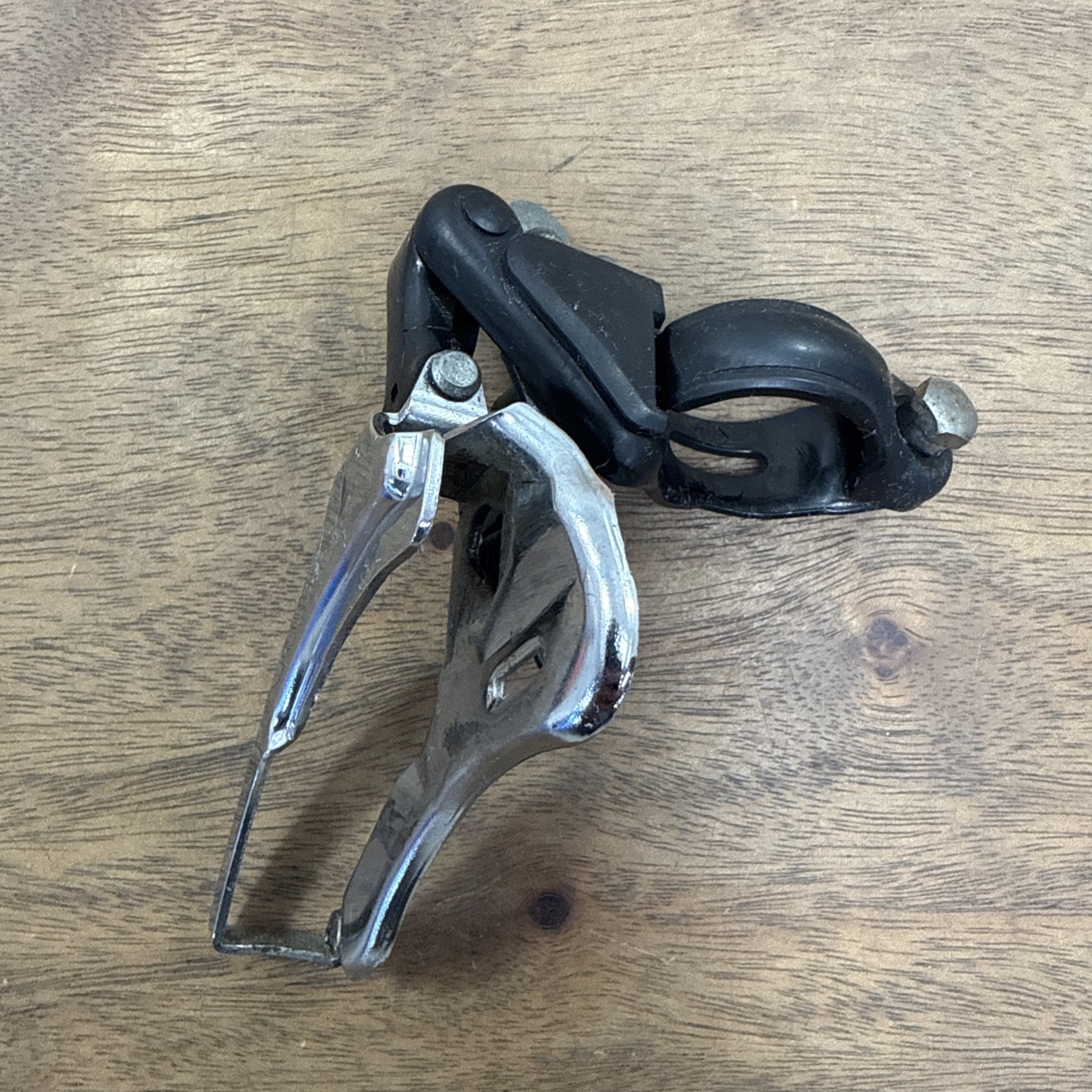 Shimano Triple Front Derailleur 28.6mm Clamp-On FD-MC10 Bottom Pull