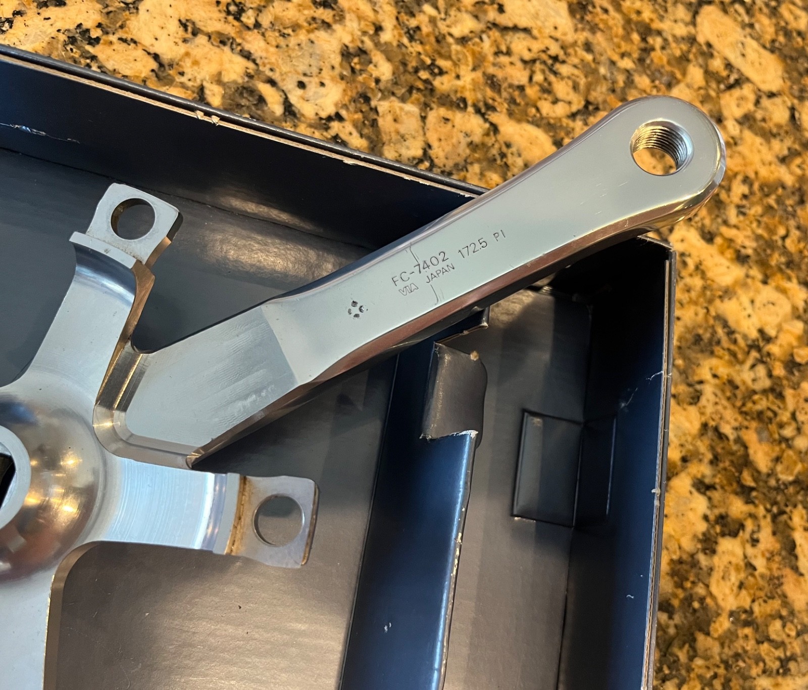 Shimano Dura Ace FC-7402 crankset — Excellent
