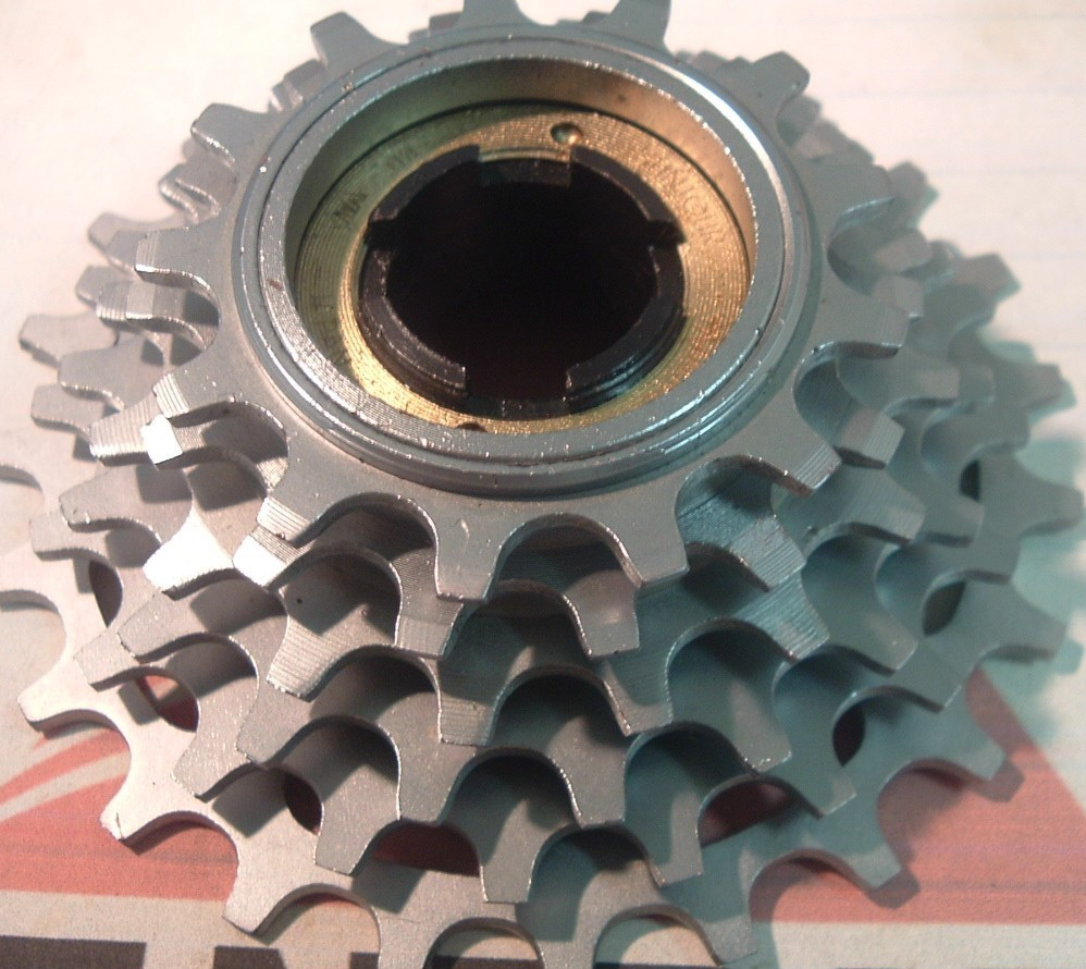 SunTour Winner Pro 6-Spd 13T-23T Freewheel NEW / NOS Road Vintage- Mint-1986+