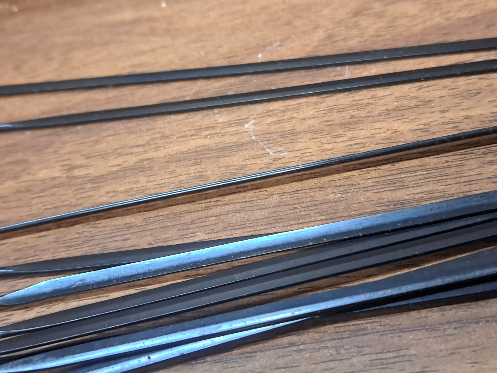 DT Swiss Spokes / NAE / 2.0 | 1.1 | 3.2 / 293mm / Back / Aero / 10 count