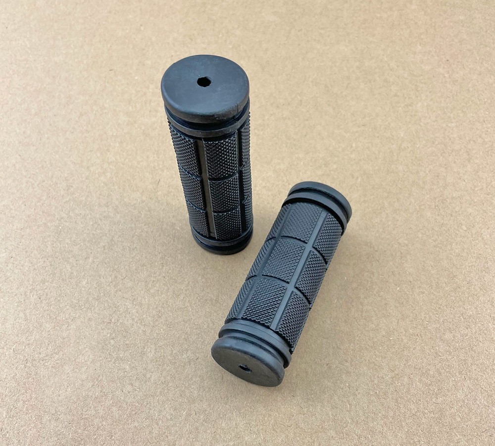 NEW! ABSOLUTE GENUINE 85MM LONG BICYCLE KRATON SHIFTER GRIPS CH-78 IN BLACK.
