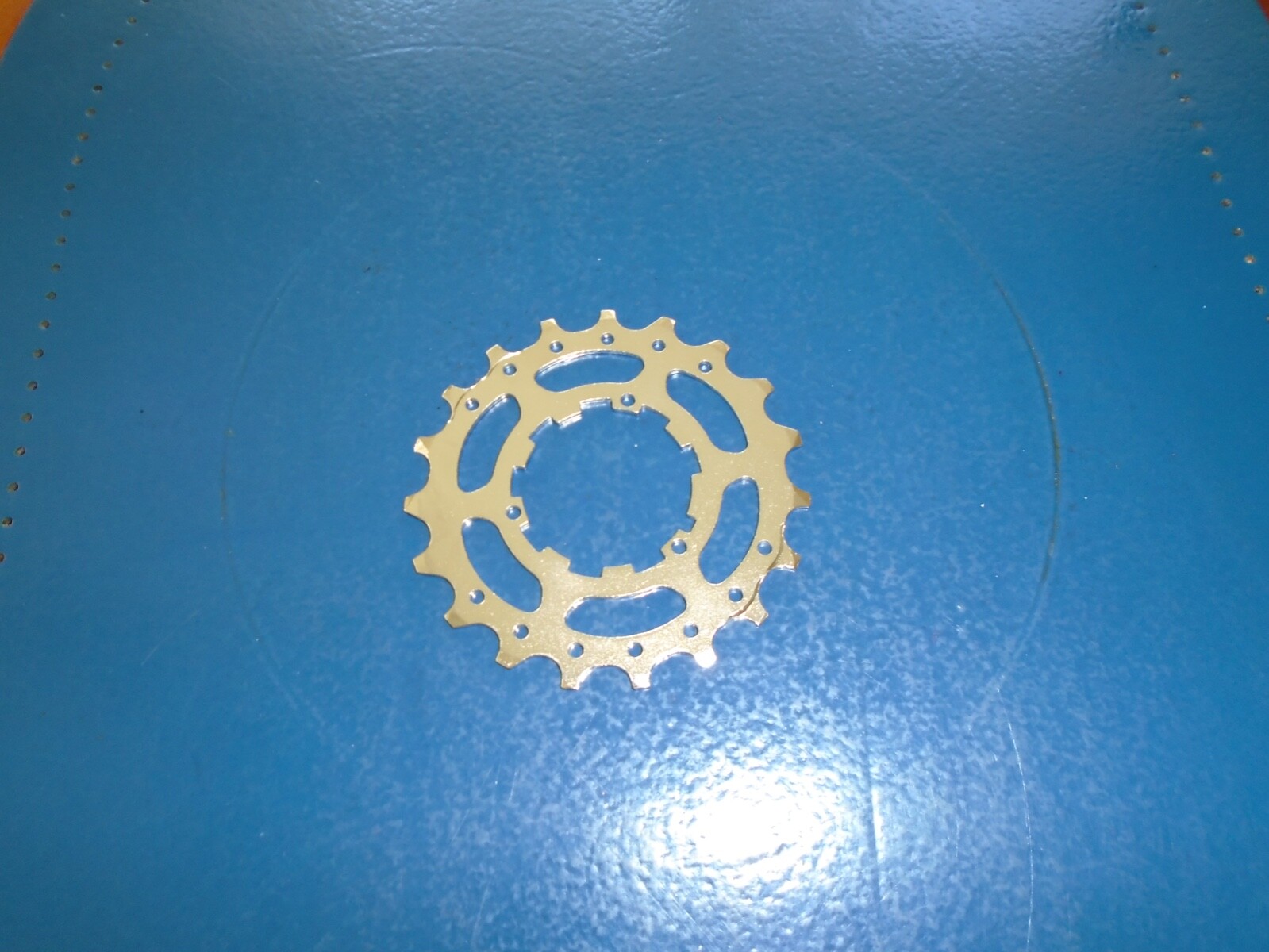 SHIMANO 105, CS 5700 TEN SPEED COG 19T, NEW