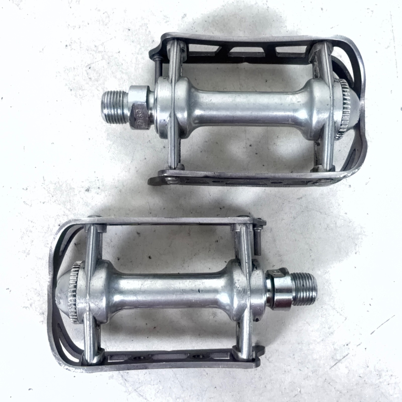 Vintage Mikashima Unique Road Bike Pedals 9/16″ Black/Silver Pair MKS