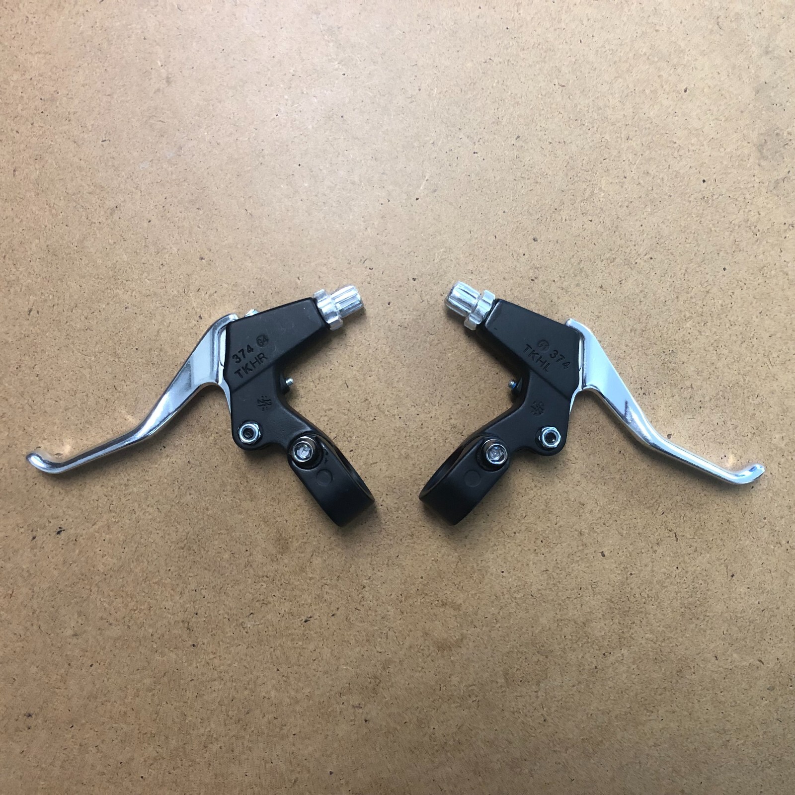 New Tektro MTB Brake Lever Set Black/Silver