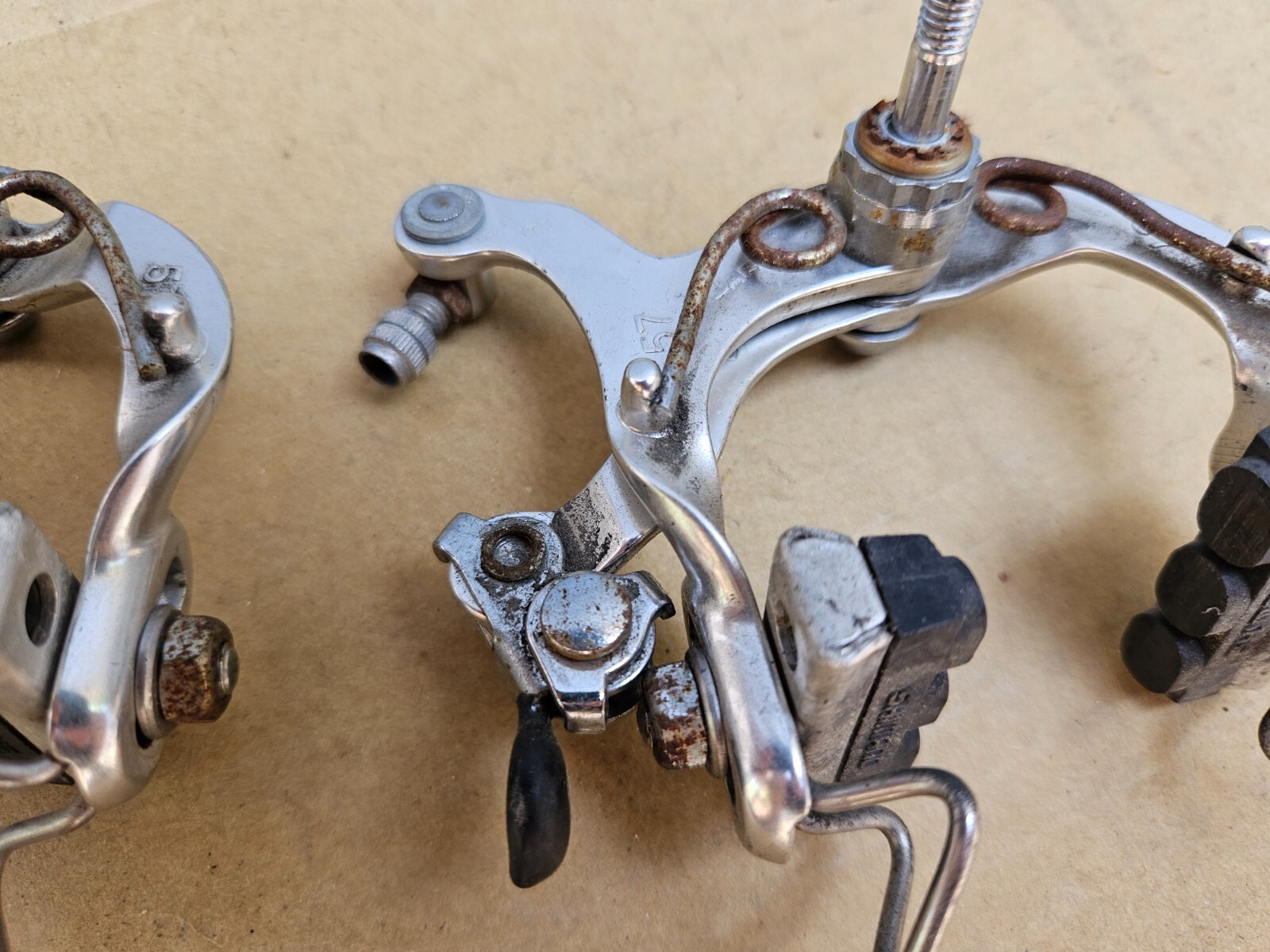 Shimano 600 Arabesque Road Bike Brake Calipers Front + Rear Set Japan low miles