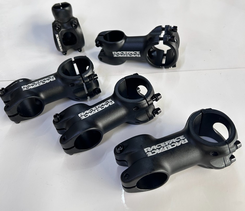 Race Face Stem 70mm 35mm Clamp 1 1/8″ +/- 6° Rise Trail Enduro MTB Stem 1pcs
