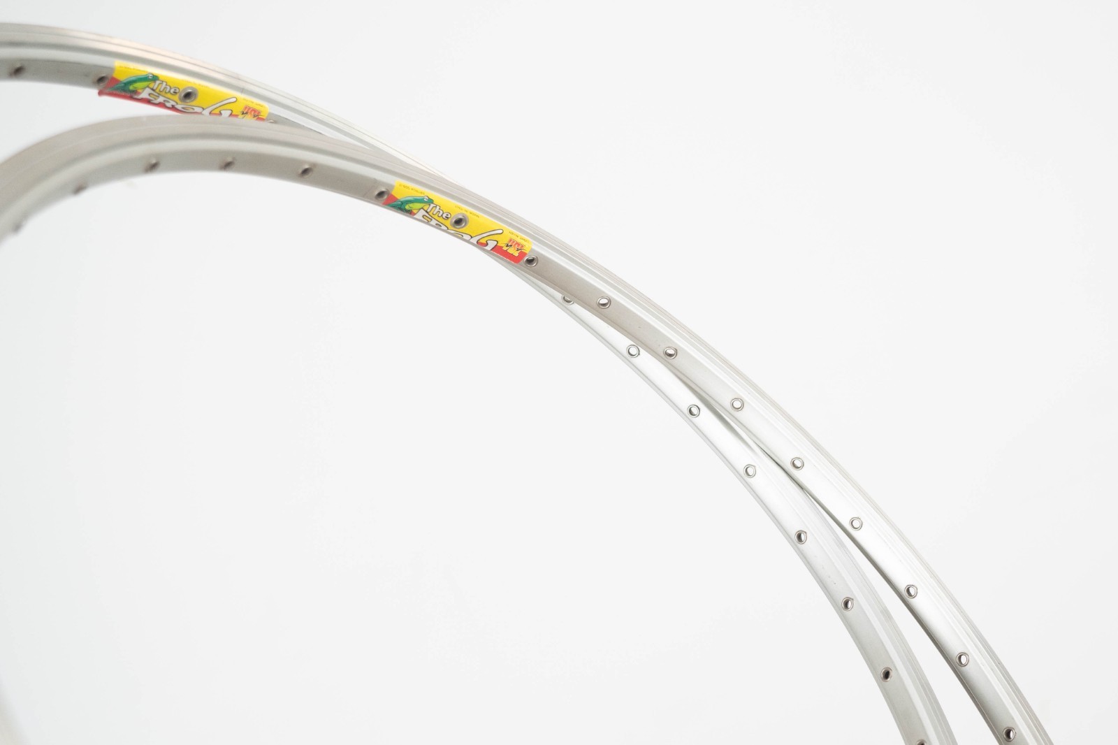 NOS AMBROSIO FROG CLINCHER RIMS 26″ 36H VINTAGE MTB MOUNTAIN BIKE SILVER