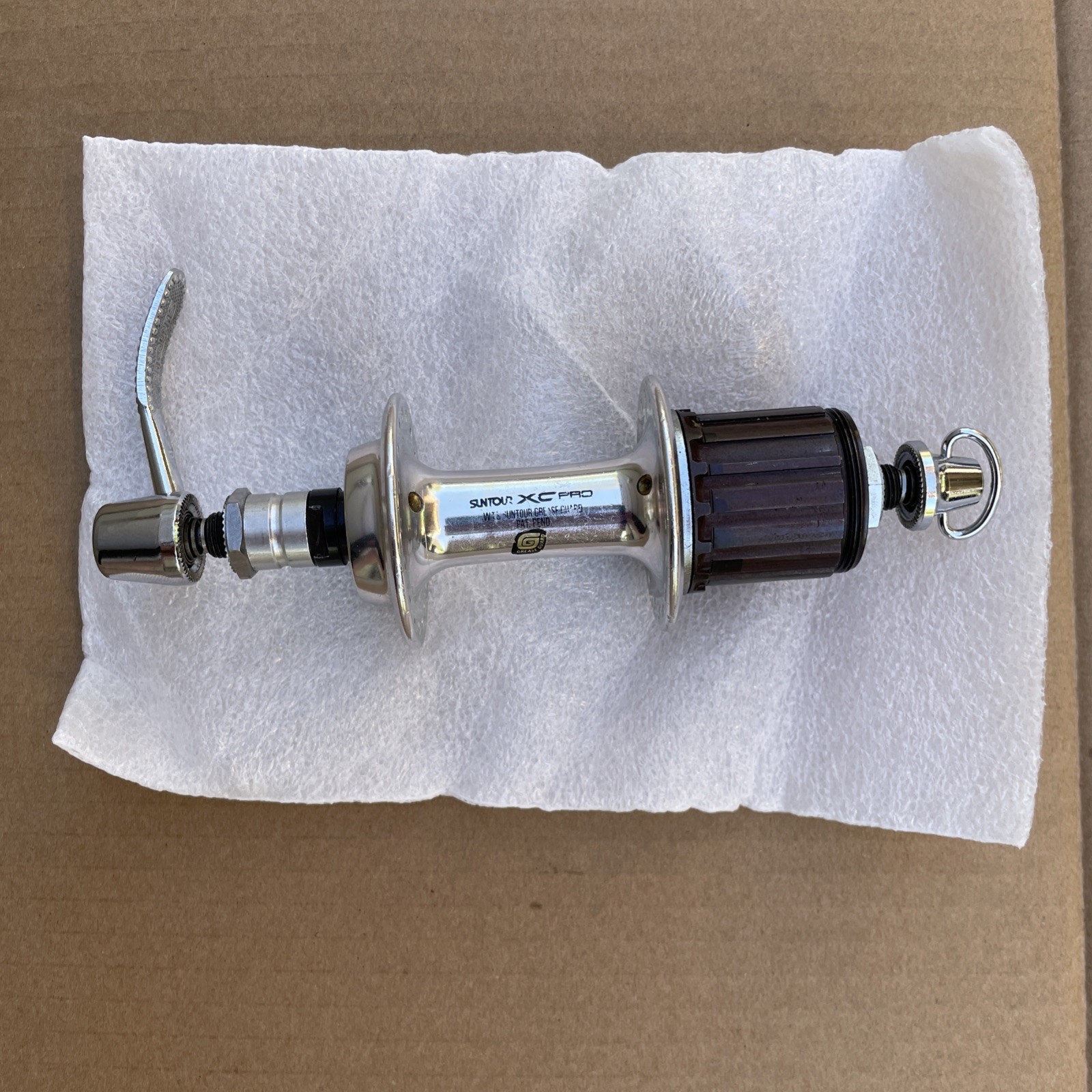 New Vintage Suntour XC Pro WTB Grease Guard Hub and QR 36H 135 Cassette NOS MTB