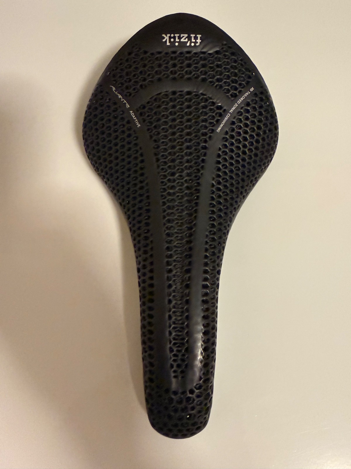 Fizik Tempo Aliante R3 Adaptive Road Saddle – Carbon Rail – 155mm – Black