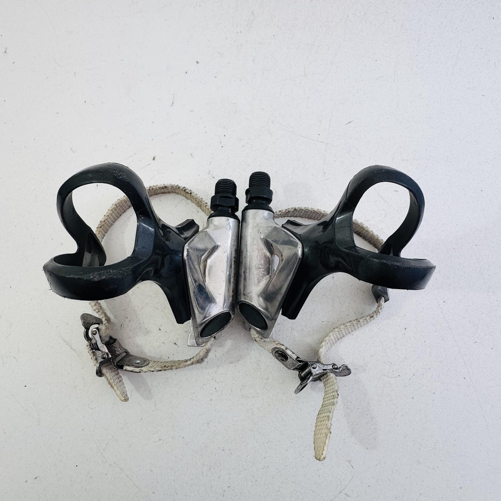Vintage Shimano 105 PD-1050 Pedals 9/16 Toe Clips Straps Road Bike Japan A81