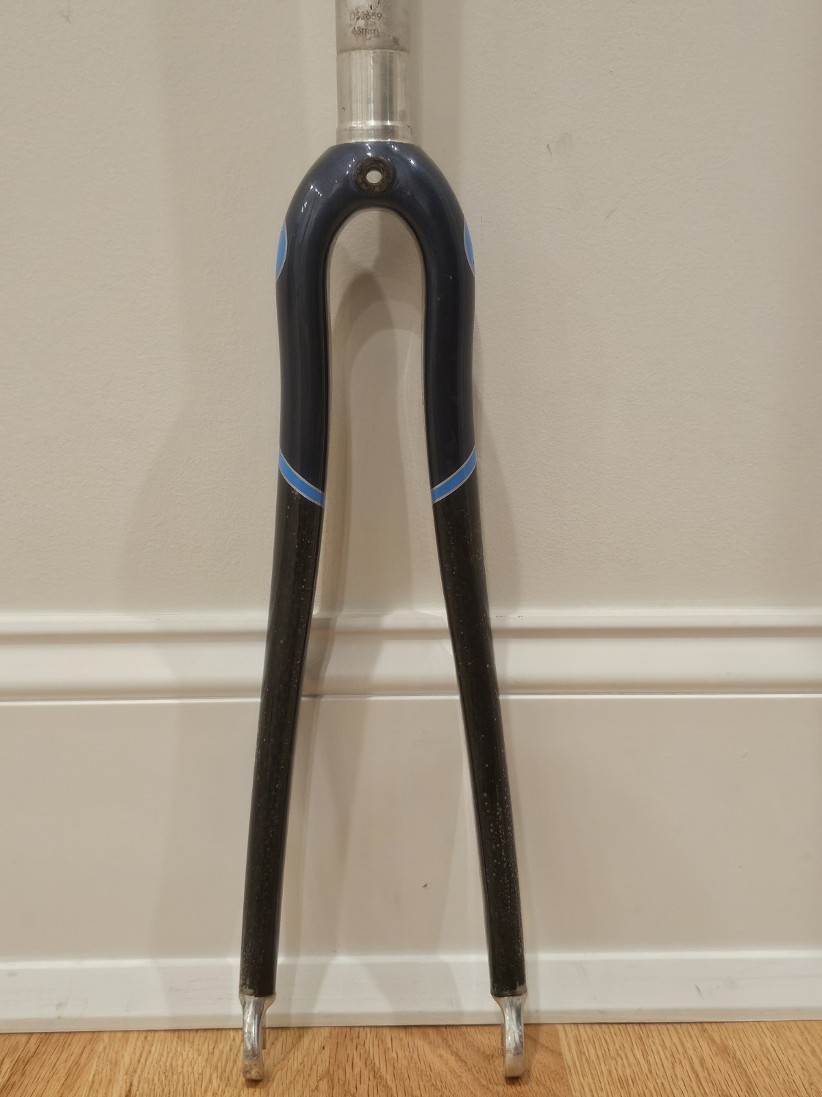 Kestrel EMS Pro OS Carbon Fork 1 1/8″ Threadless, 223mm Alloy Steerer, Road Bike