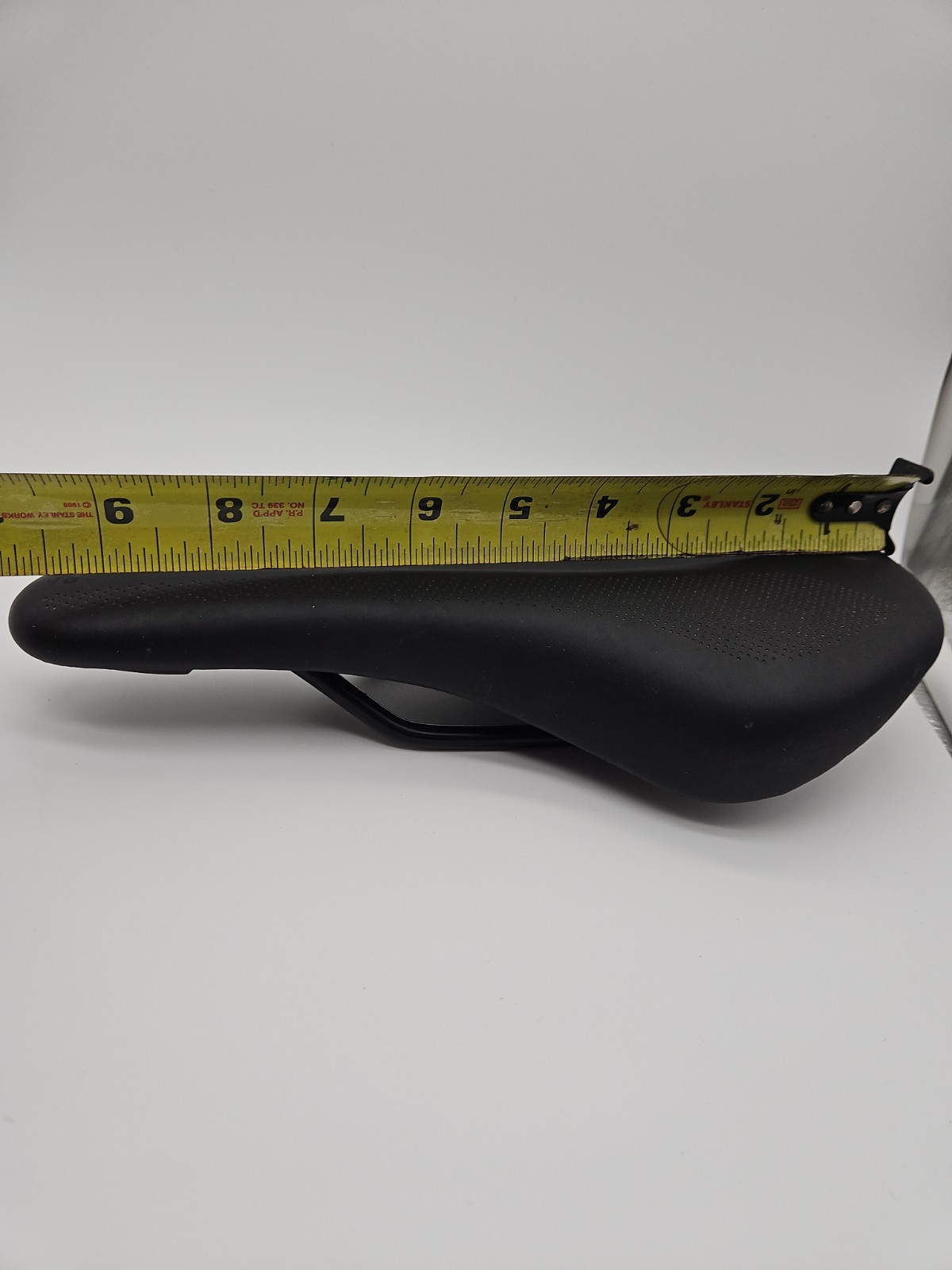 Synchros Belcarra VL-3532 Mountain Bike Road Bike Saddle Steel Rail Performance