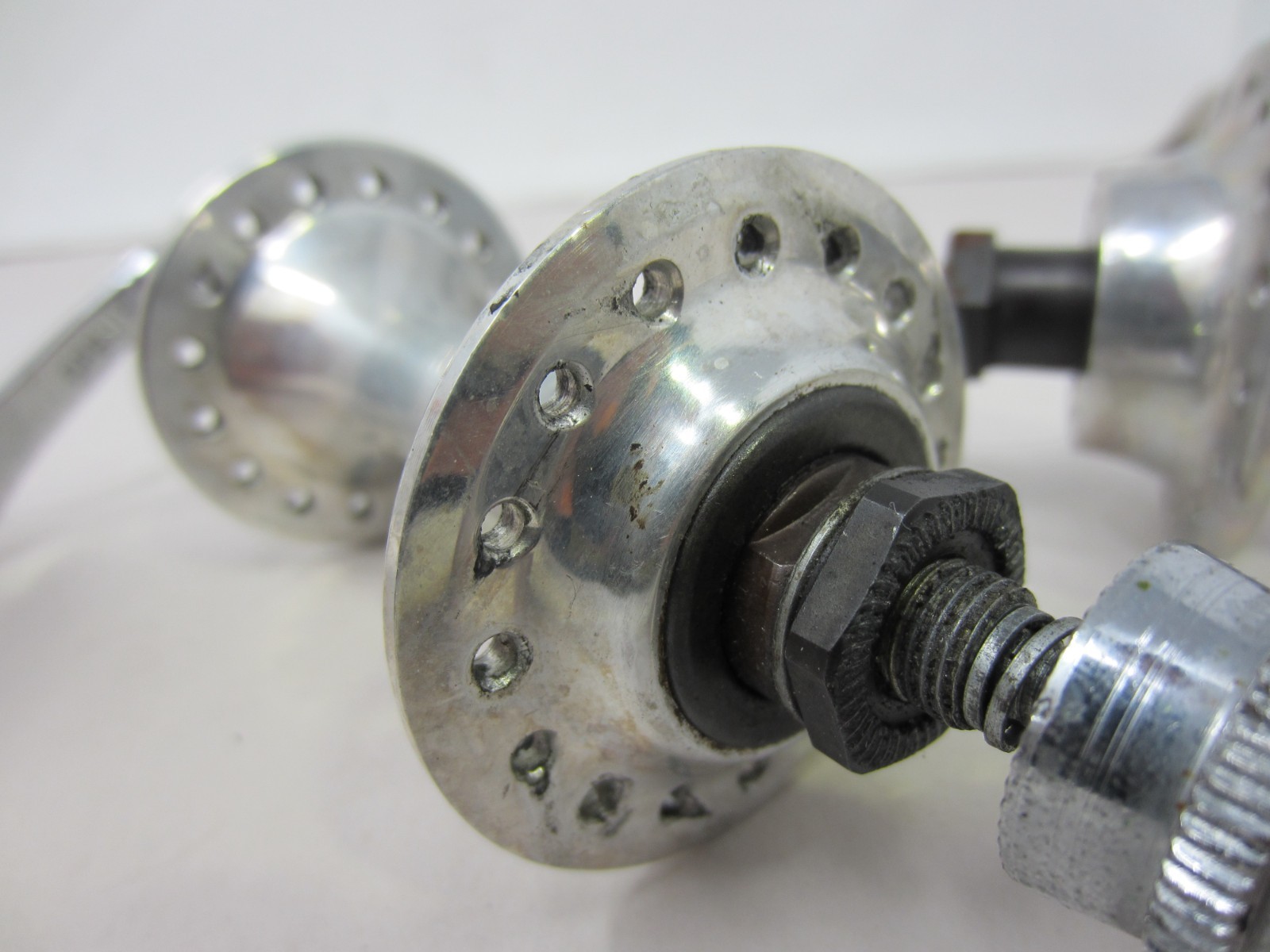 Campagnolo Veloce 32 Hole 100/130mm 8-12 Speed Bike Bicycle Quick Release Hubset