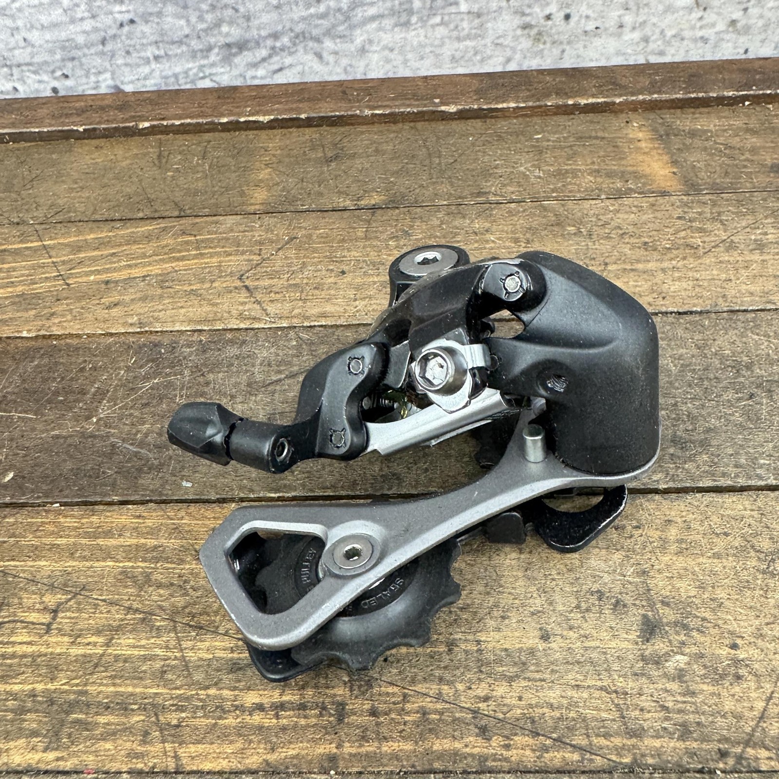 Shimano 105 RD-5700 Rear Derailleur 10 Speed Short Cage Road Black 227g Japan