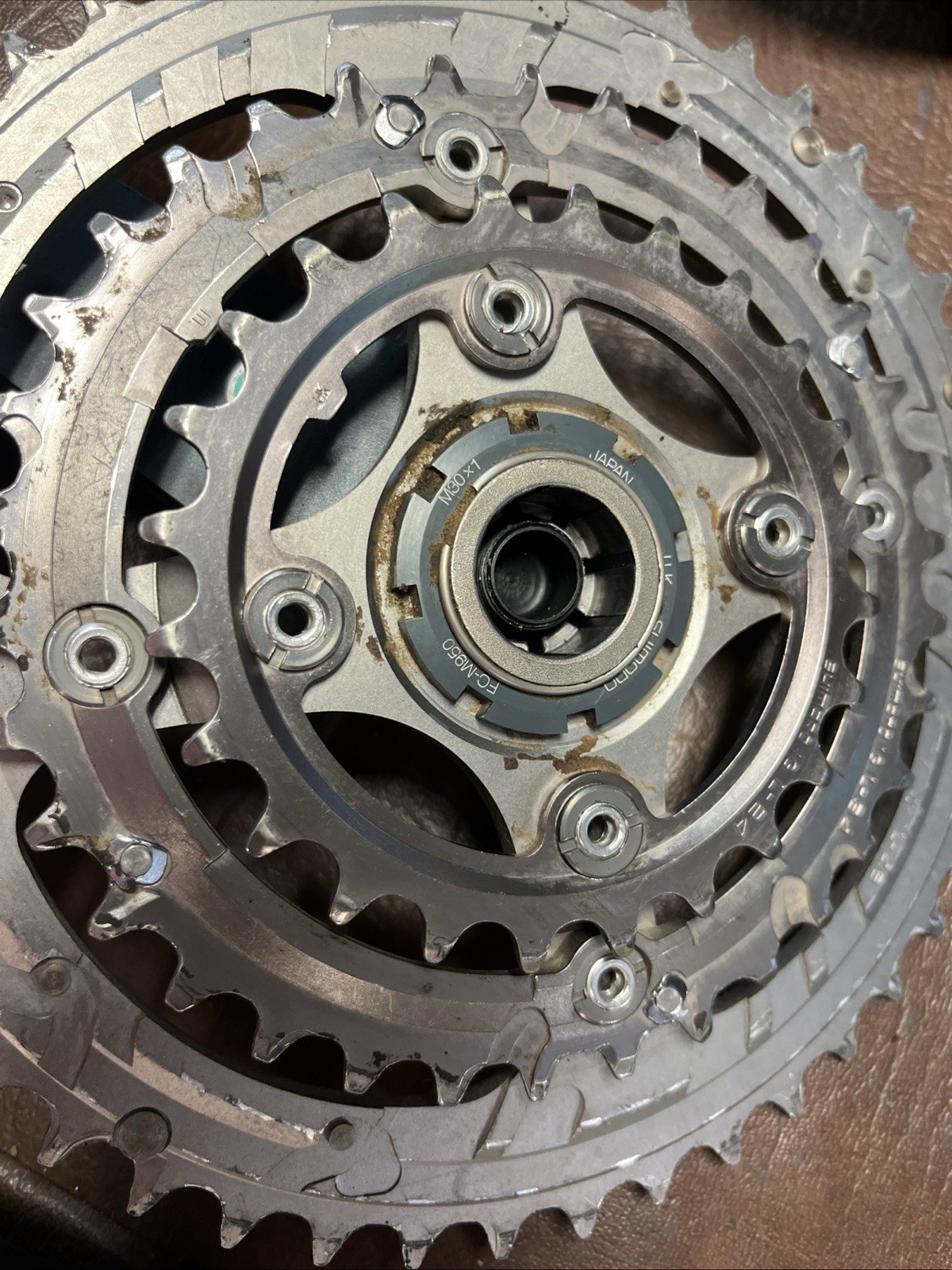 Shimano XTR FC-M950 Triple Crankset 175mm w/ Chainring-24/34/46t