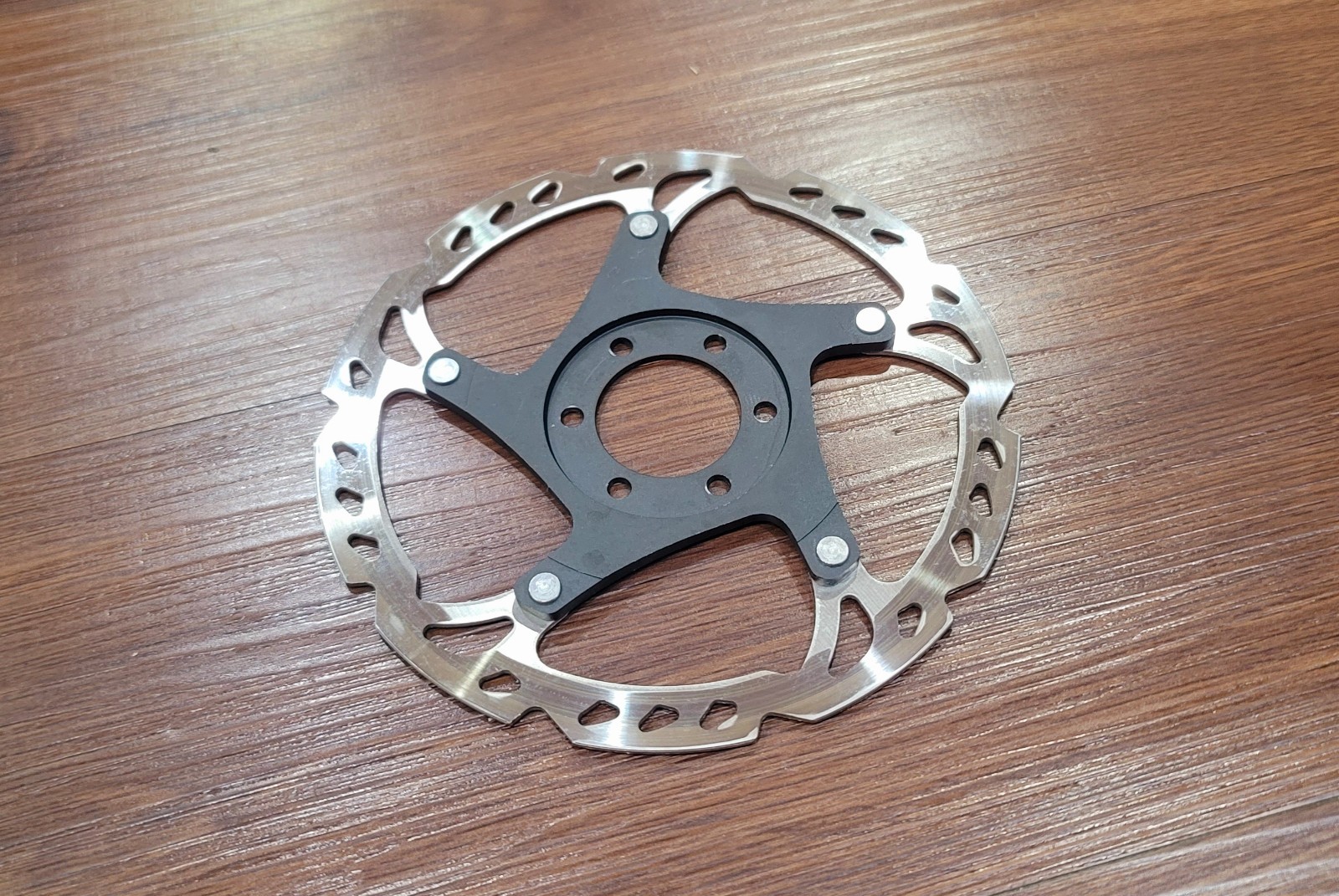 Shimano SM-RT76-S Disc Brake Rotor 160mm – lightly used