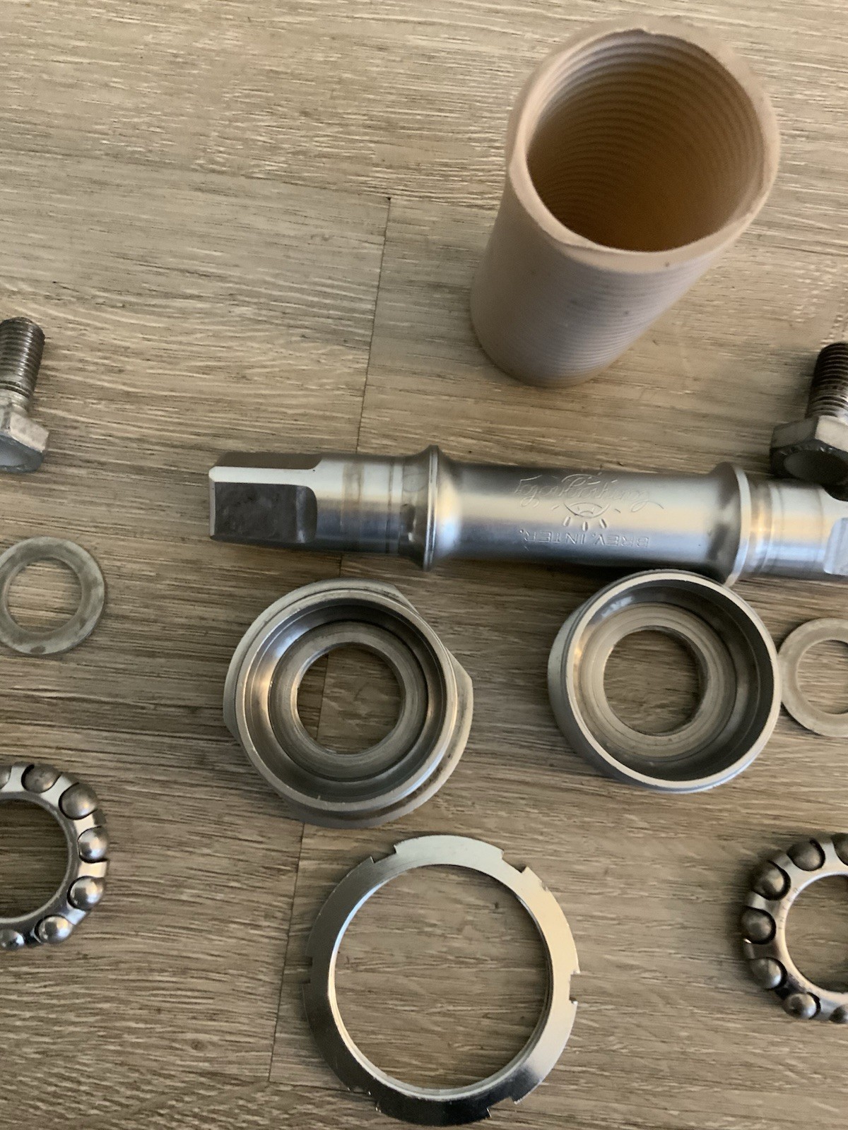 CAMPAGNOLO RECORD BOTTOM BRACKET 68-114 MM SPINDLE FRENCH THREADED