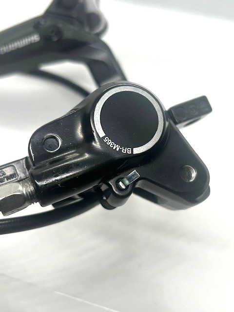 Shimano M365 Front Hydraulic Disc Brake Caliper ATTN: (RIGHT LEVER) 700mm Black