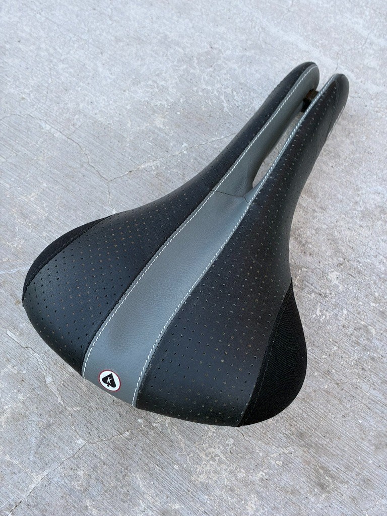 NOS Koobi Au Enduro Ace of Spades Saddle | Manganese Rails / Made in Italy