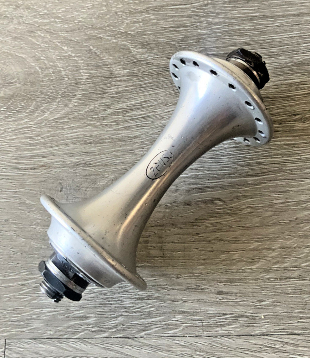 ZEUS FRONT HUB 36 HOLE 100 MM SPACING
