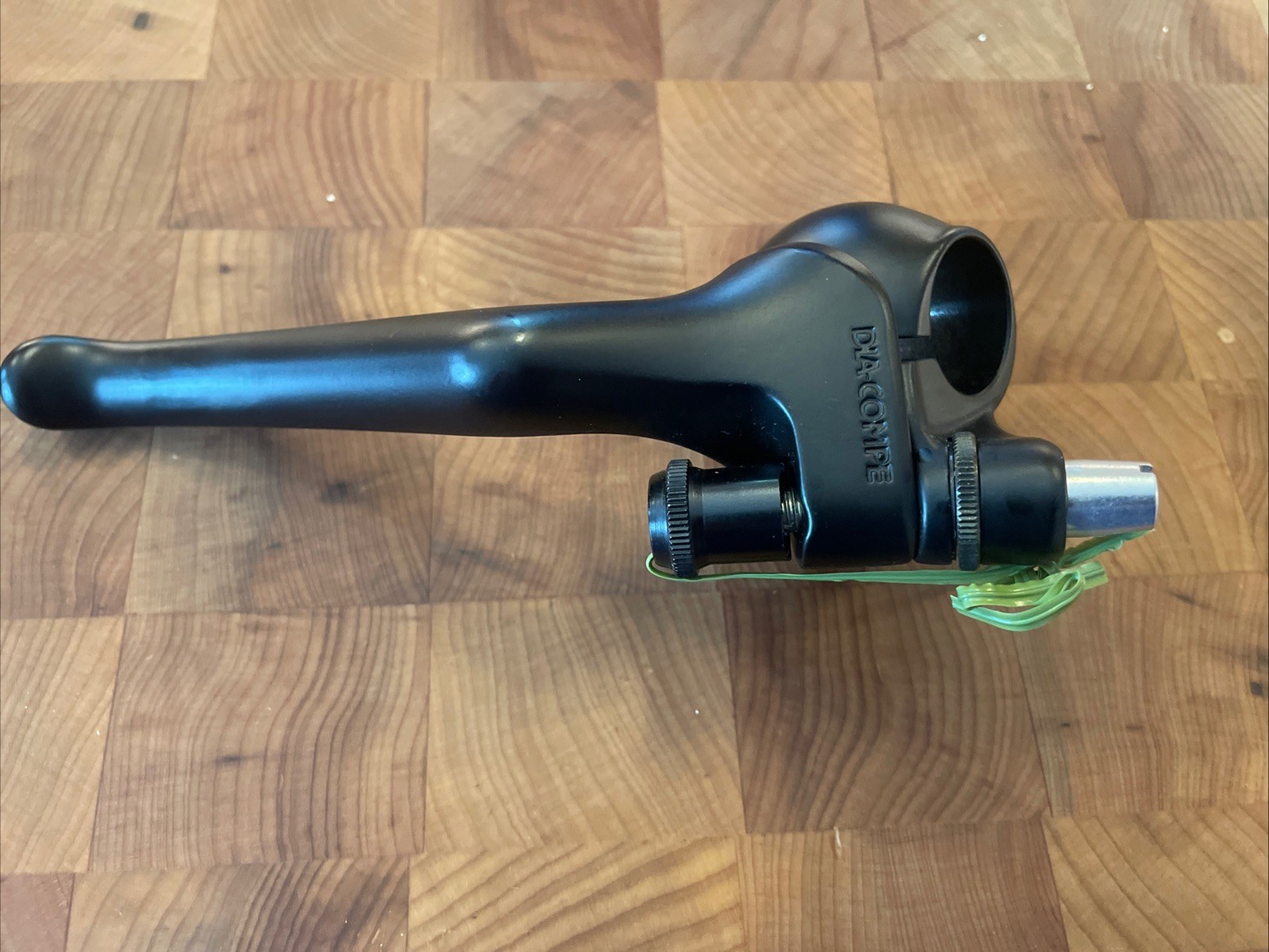 New-Old-Stock Right-Side DIA-COMPE 292 Batwing Brake Lever. (FSW)