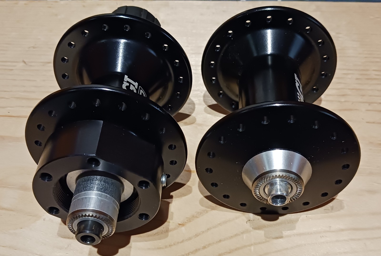 HÜGI DT Swiss TD Tandem hubset 100/145mmOLD 40hole Ideal for SOMA «It Takes Two»