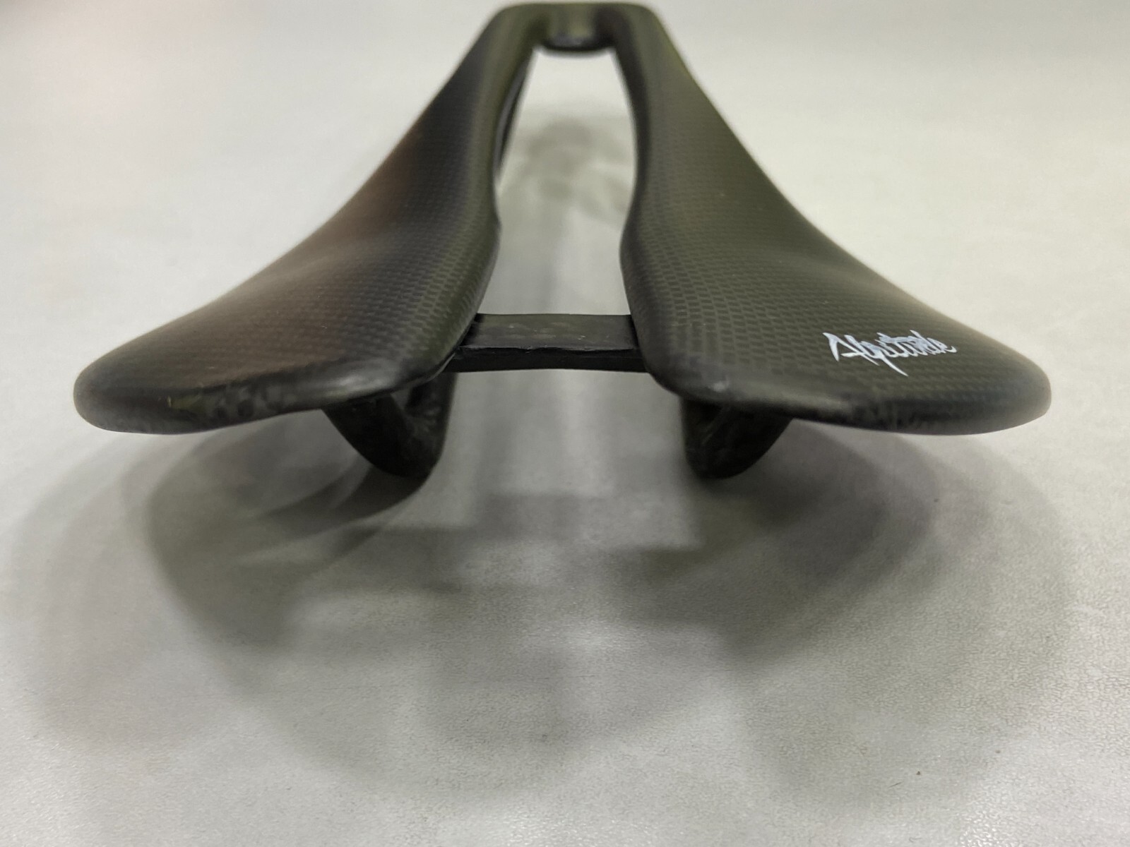 Alpitude Gardena Carbon Modern Road Saddle (128mm/140mm/150mm) 1K Plain Black