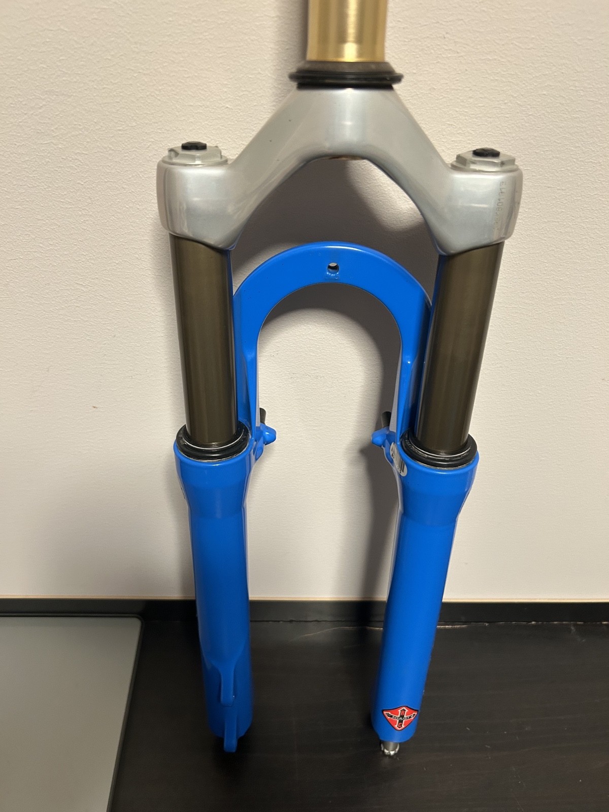 Rock Shox SID XC Dual Air/26″ 1 1/8 Threadless 63mm Travel DSC/V-Br QR 9mm Blue