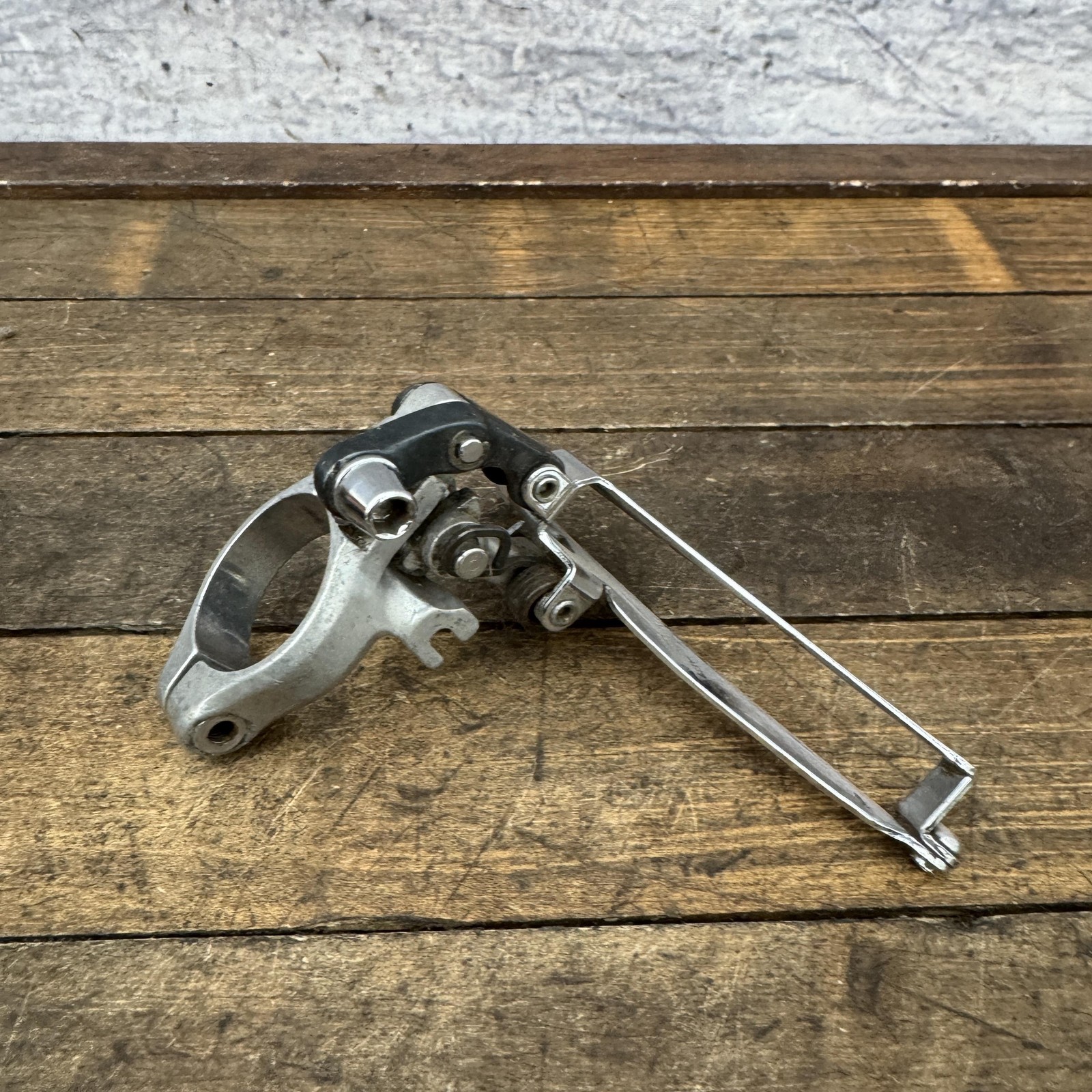Vintage Suntour Cyclone 7000 Front Derailleur 31.8 Clamp-On Road Double No Bolt