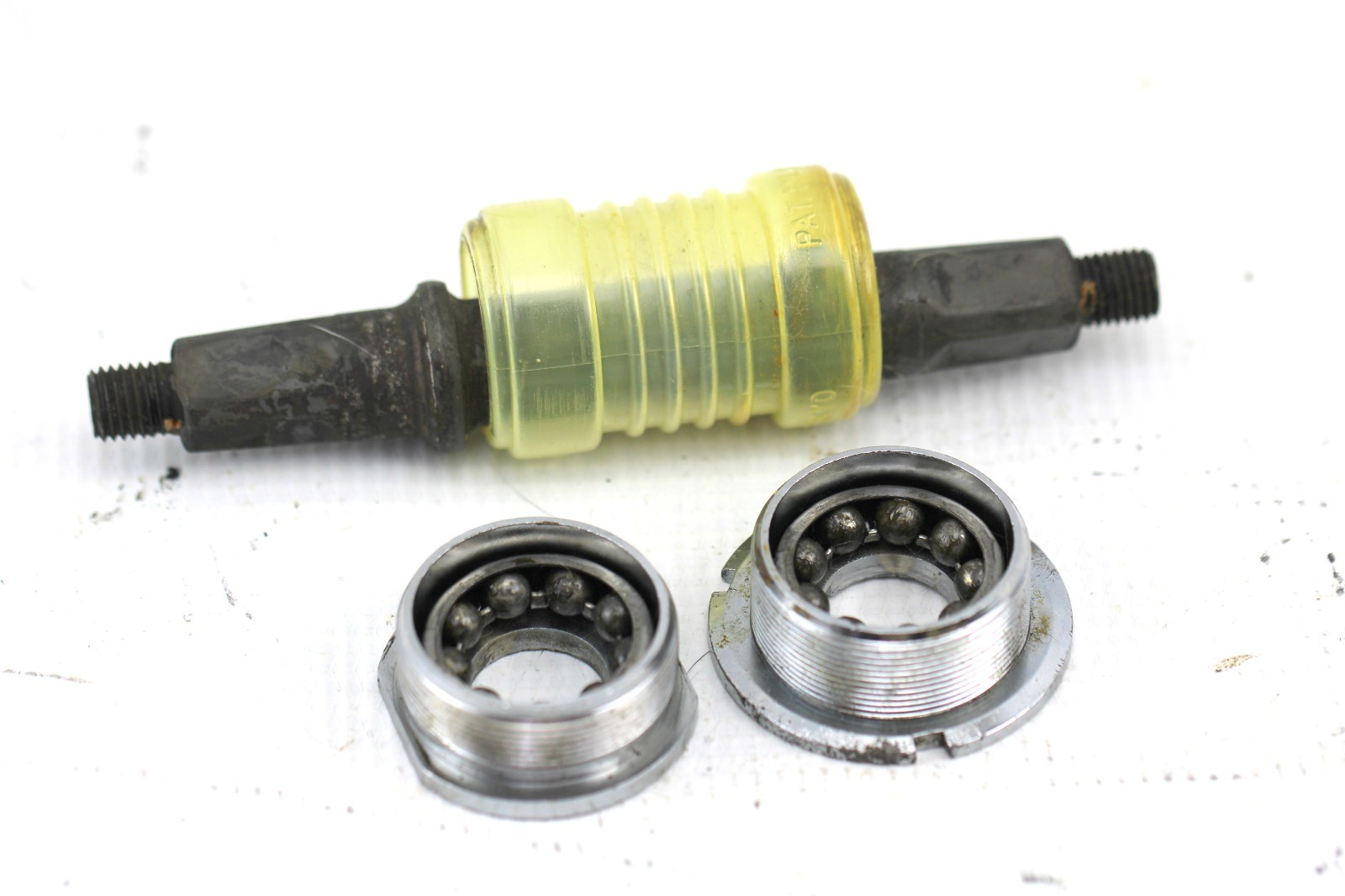 NFS HATTA SQUARE TAPER BOTTOM BRACKET 68x115mm 330g Spindle Japan Vintage