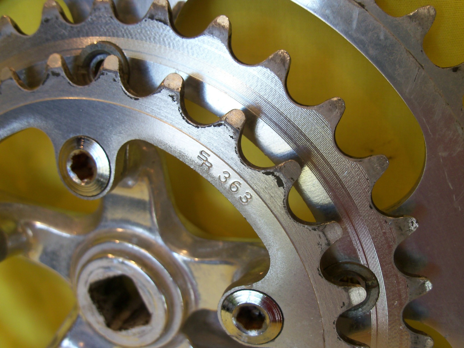 Vintage 1985 Sakae SX Triple 175 mm Crankset, 28/34/45