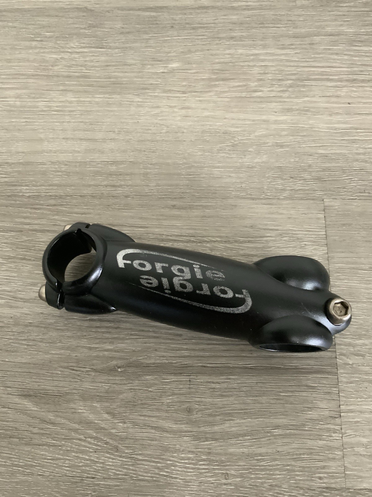 3T FORGIE THREADLESS STEM 100 MM 168 GRAMS 1 1/8 STEERER 25.4 MM CLAMP 7 DEGREE