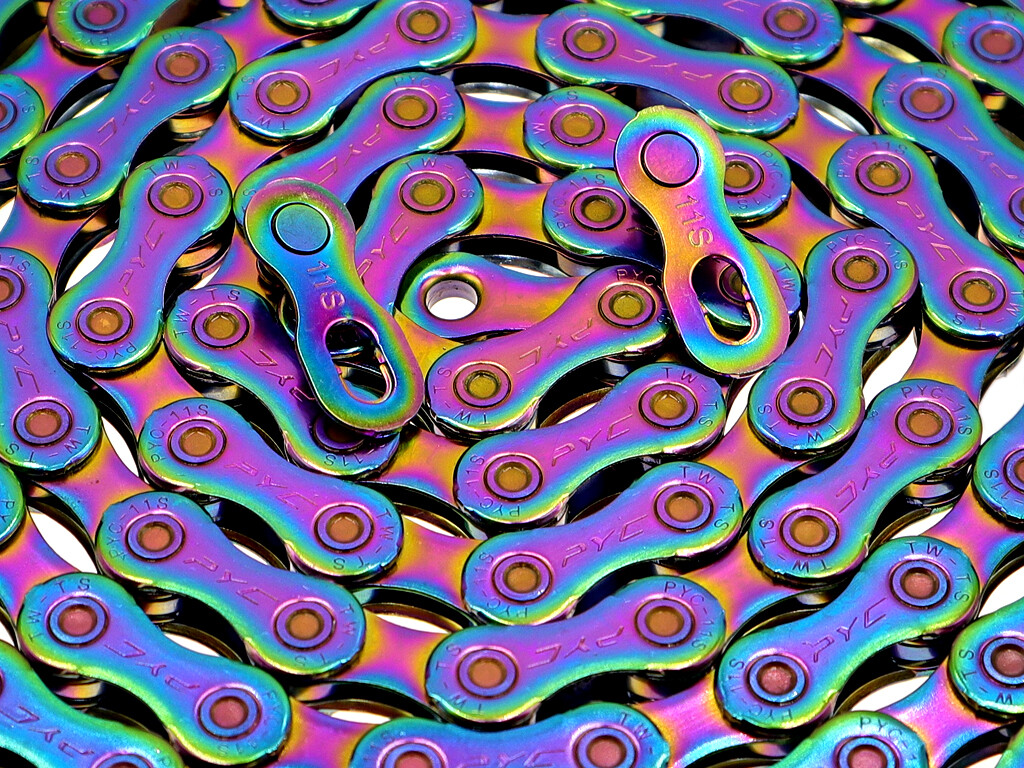 PYC P1102 X11 11S Bike Chain 116L Aurora/Oil Slick