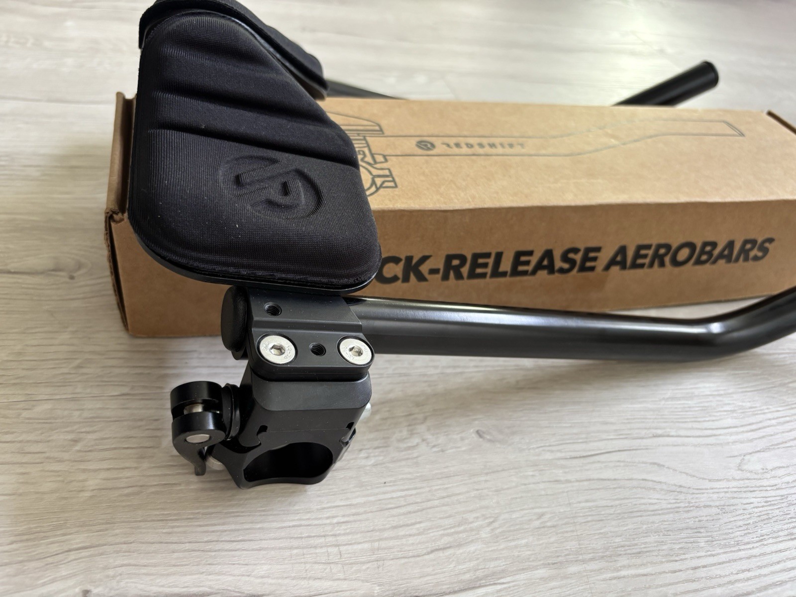 Redshift Quick Release Aluminium S-Bend Triathlon Aero Bars (Open Box)