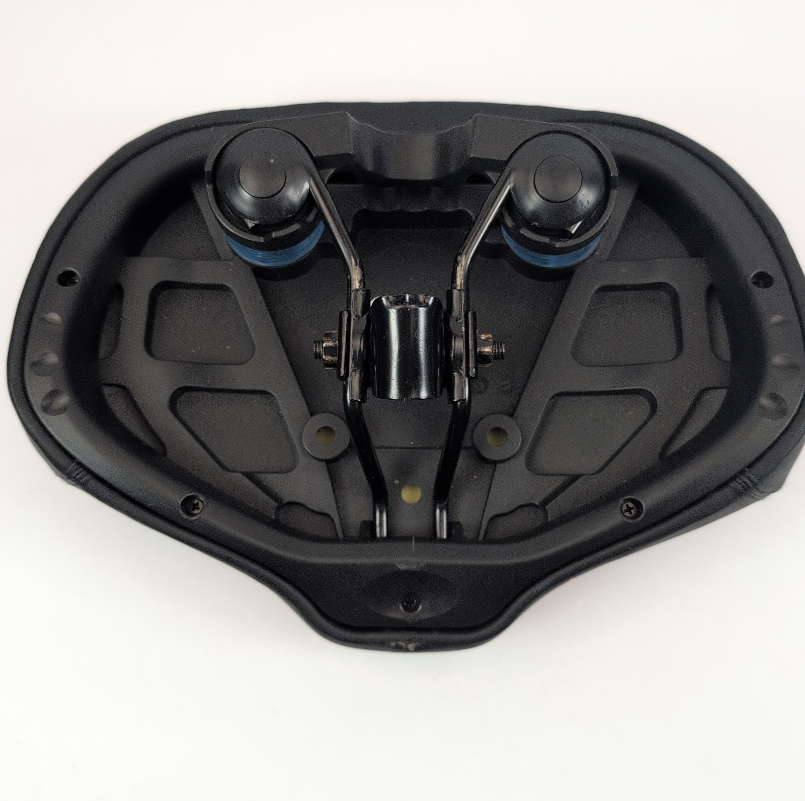 BLUEWIND Noseless Oversized Bike Seat Wide Bicycle Saddle Comfort With Backrest