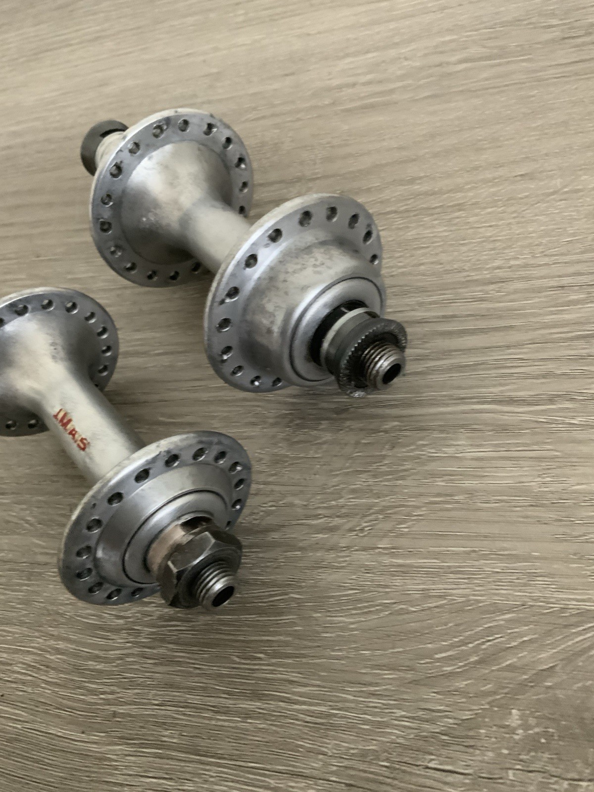 OMAS HUB SET 36 HOLE 100-126 MM SPACING BRITISH THREADED