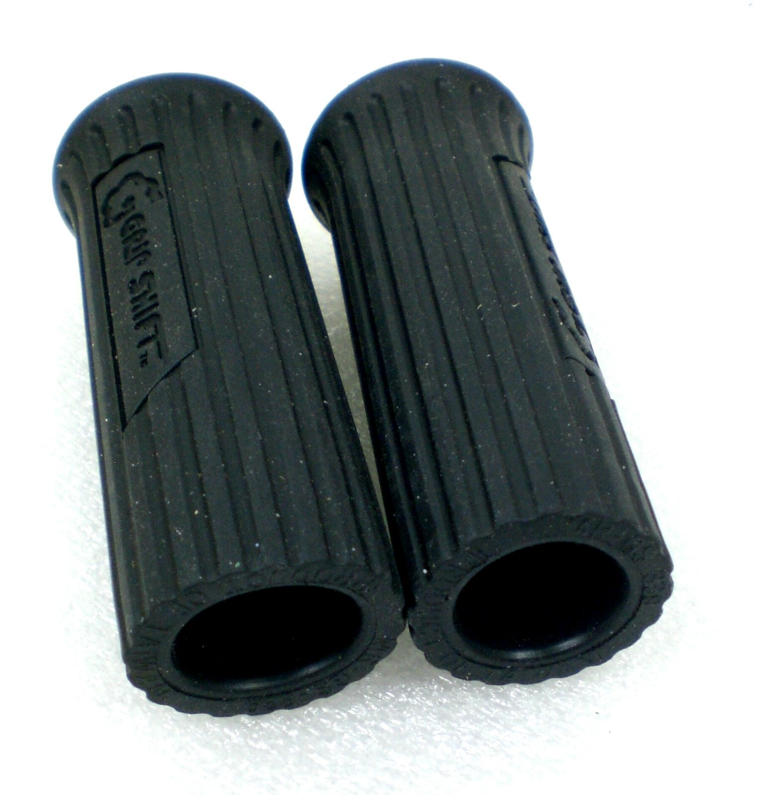 (2) GRIP SHIFT Mountain Bike Grips Handlebar Short Black 3-1/2″ X 3/4″ MR-GS-339