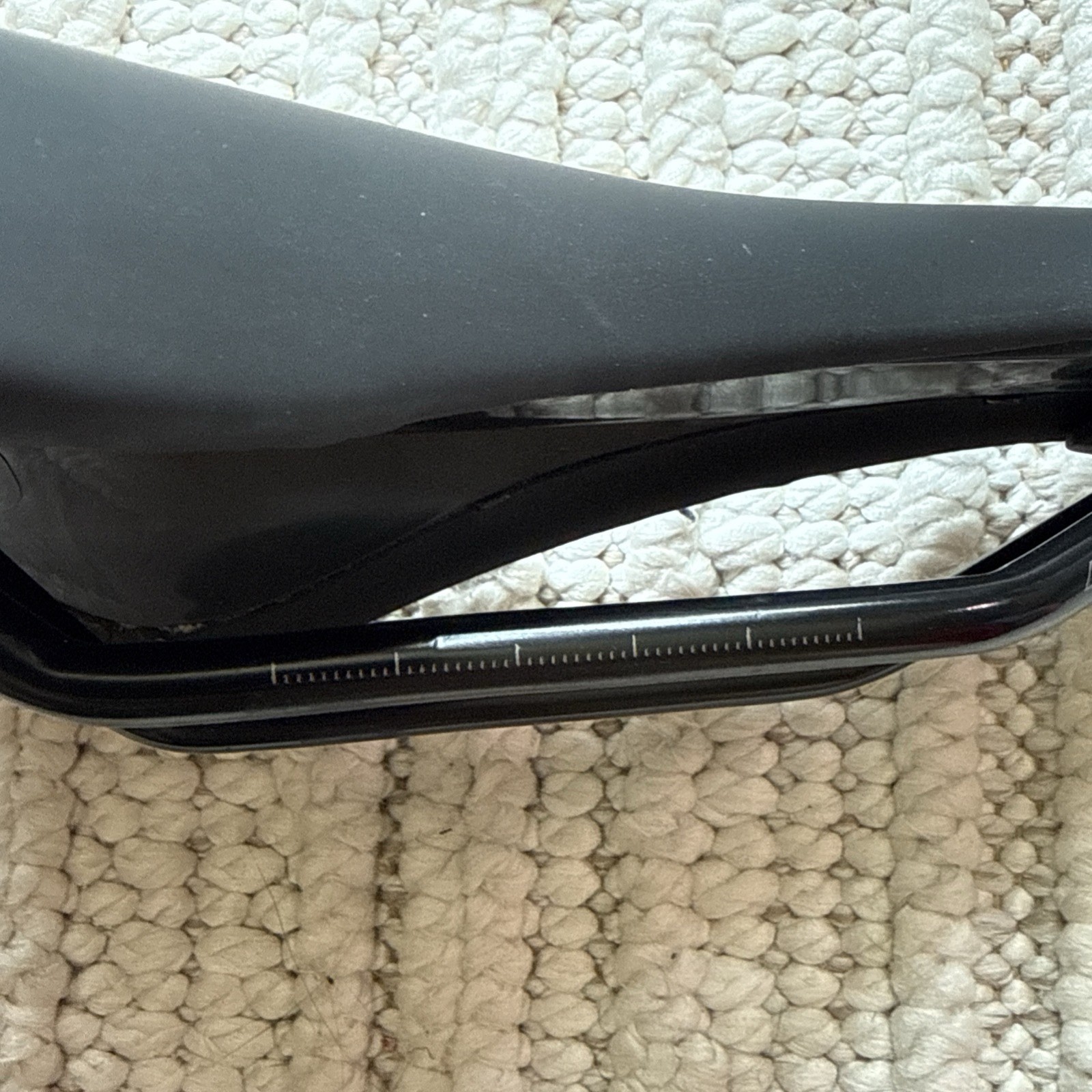 Specialized Bridge Hollow Cr-Mo Mountain Bike Seat Saddle – Grips – Bottle Cage