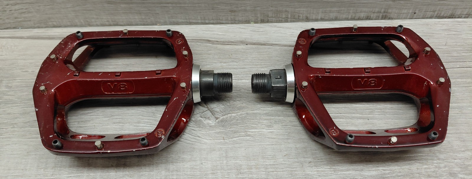 DMR V8 Platform MTB Mountain Bike Pedals V-8 Dark Red