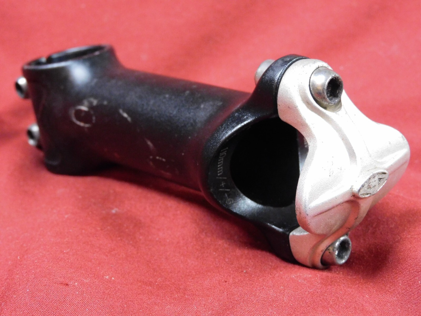 11 cm Threadless Easton EA70 Black Alloy Stem 1″ 1/8 x 110 mm x 31.8 mm +/-6°