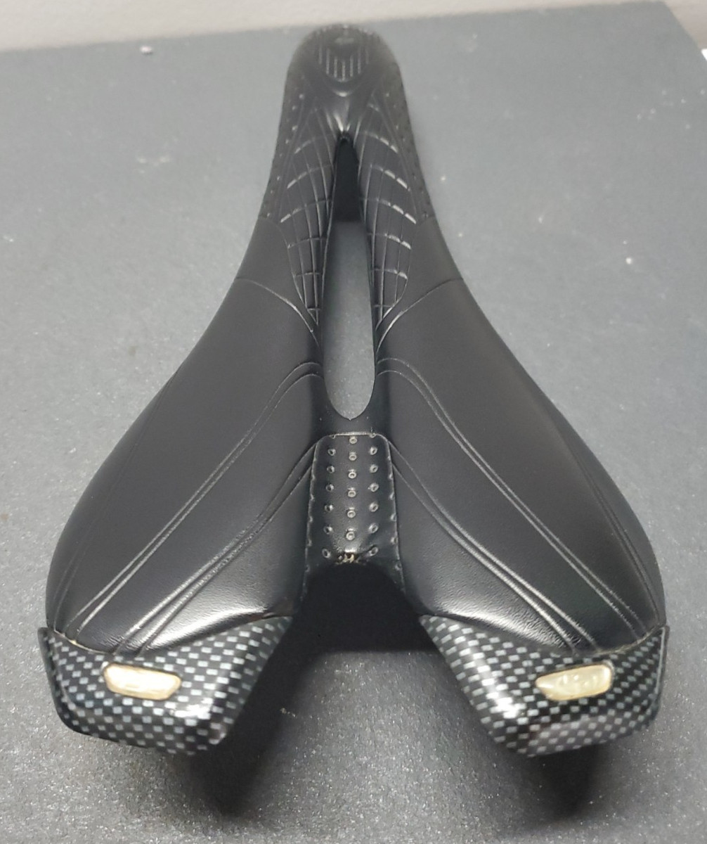 Specialized Toupe T1-130 Road Bike Racing Saddle Black Cutout Design 163g