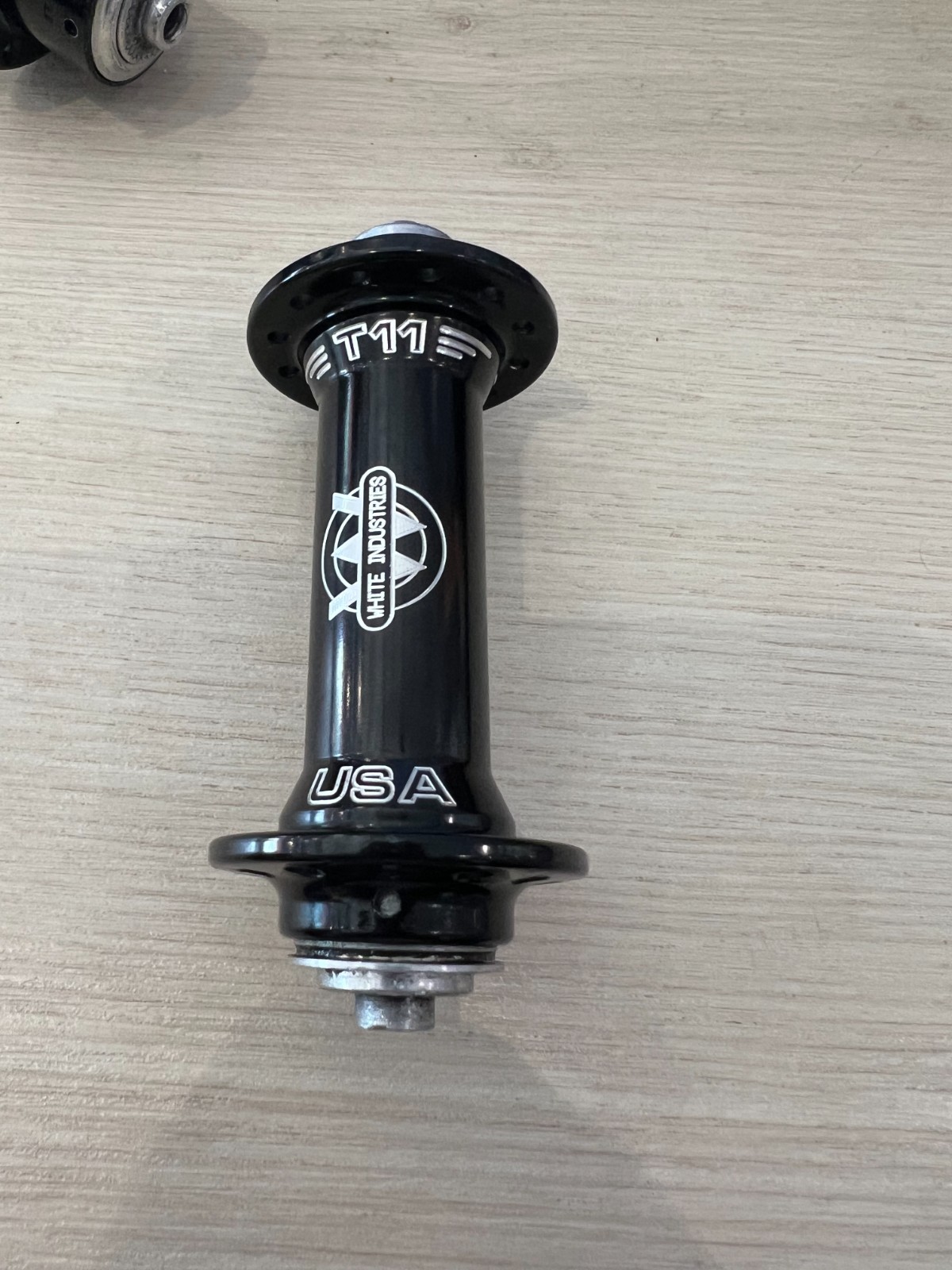 White Industries T11 hubset 130mm/100mm QR 28H rear 24H front